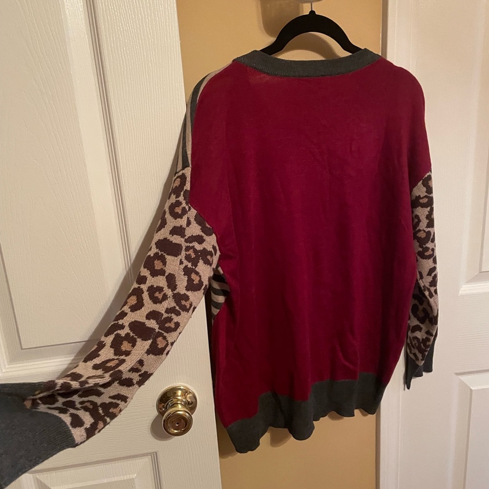 Multifaceted Sweater - Large - Euc - image 3